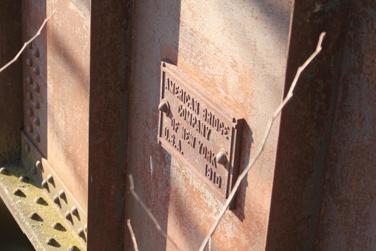 Plaque